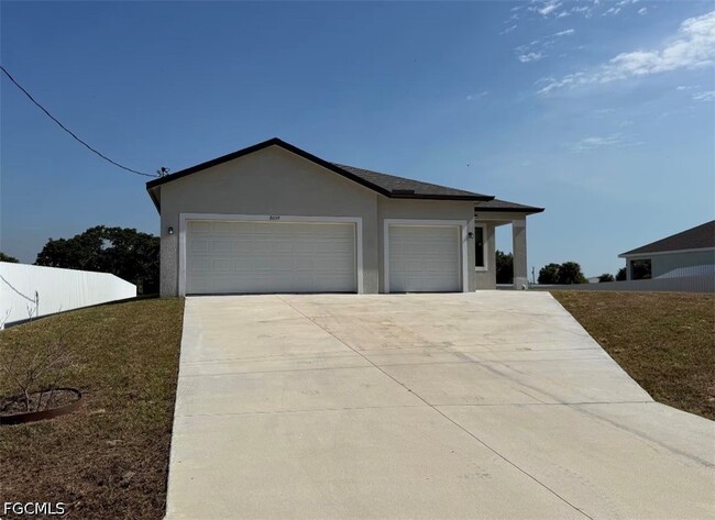 Building Photo - 8059 Sherwood Cir