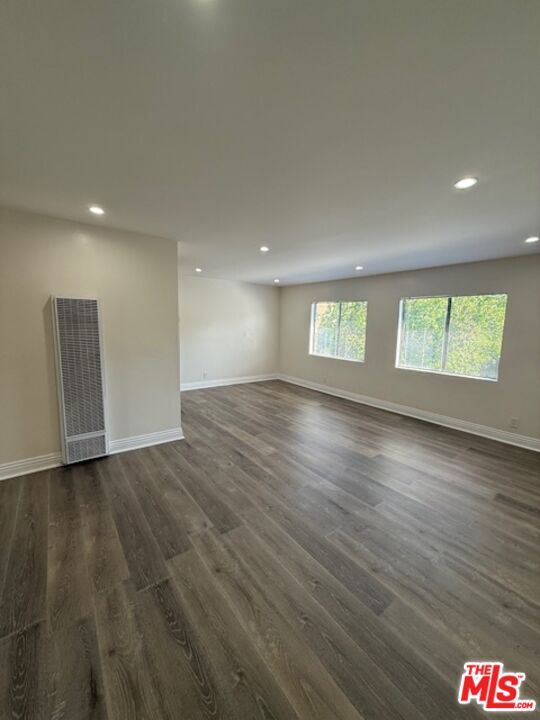 Primary Photo - 1717 S Burlington Ave