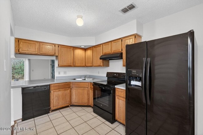 Building Photo - 8725 Huntington Woods Cir N