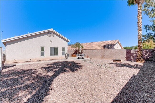 Building Photo - 2259 Smokey Sky Dr