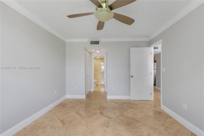 Building Photo - 13120 SW 92nd Ave