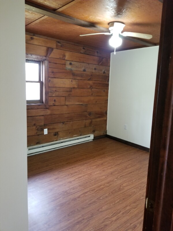 Building Photo - 204 Sellersville Dr