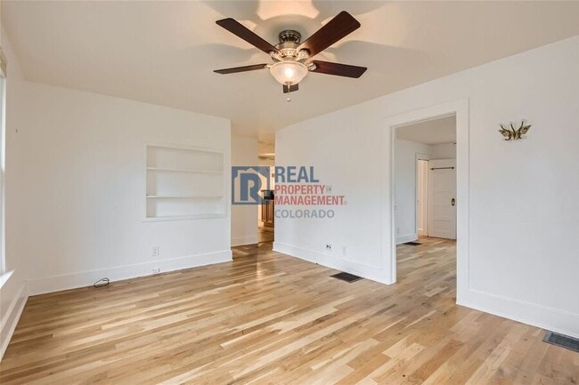 Building Photo - 5930 S Bemis St