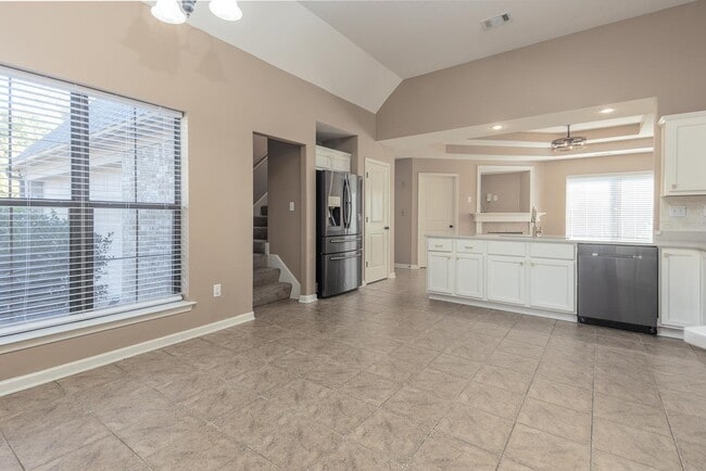 Building Photo - 12387 Bevan Dr