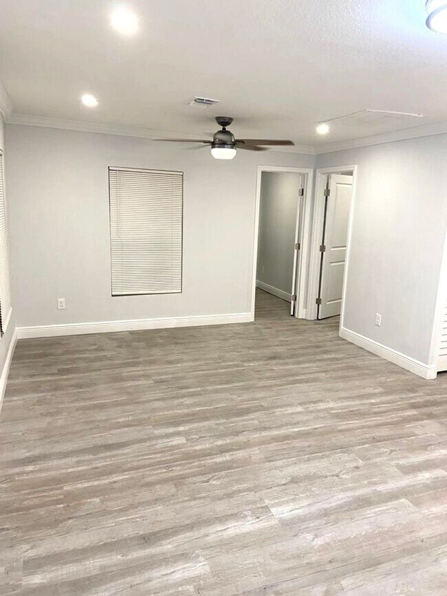 Building Photo - 4207 N 13th St