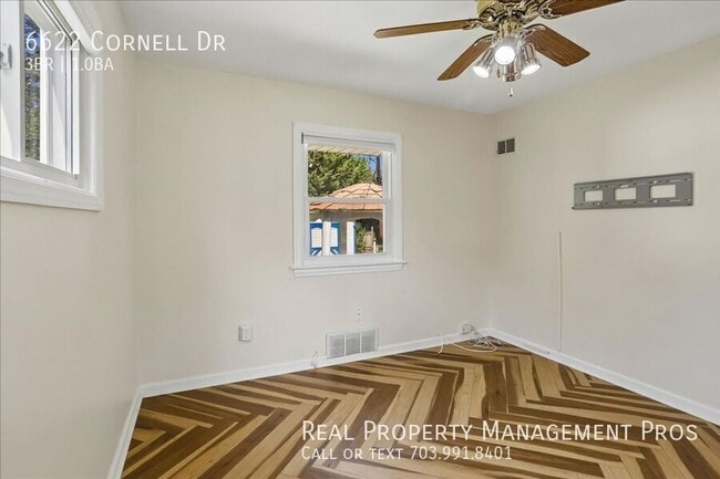 Building Photo - 6622 Cornell Dr
