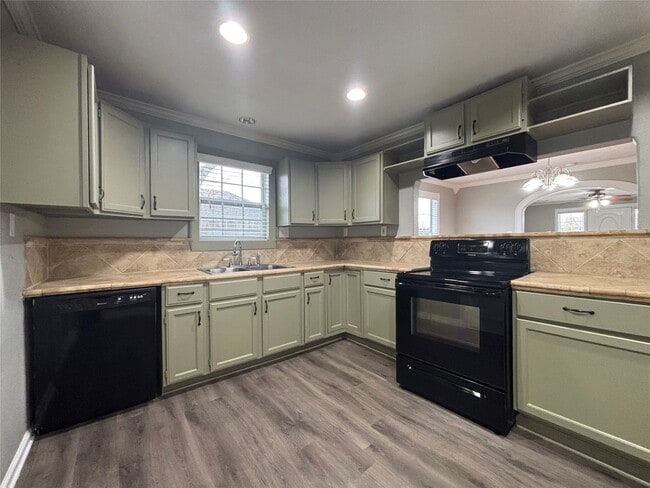 Building Photo - 2841 Wagon Trail Rd