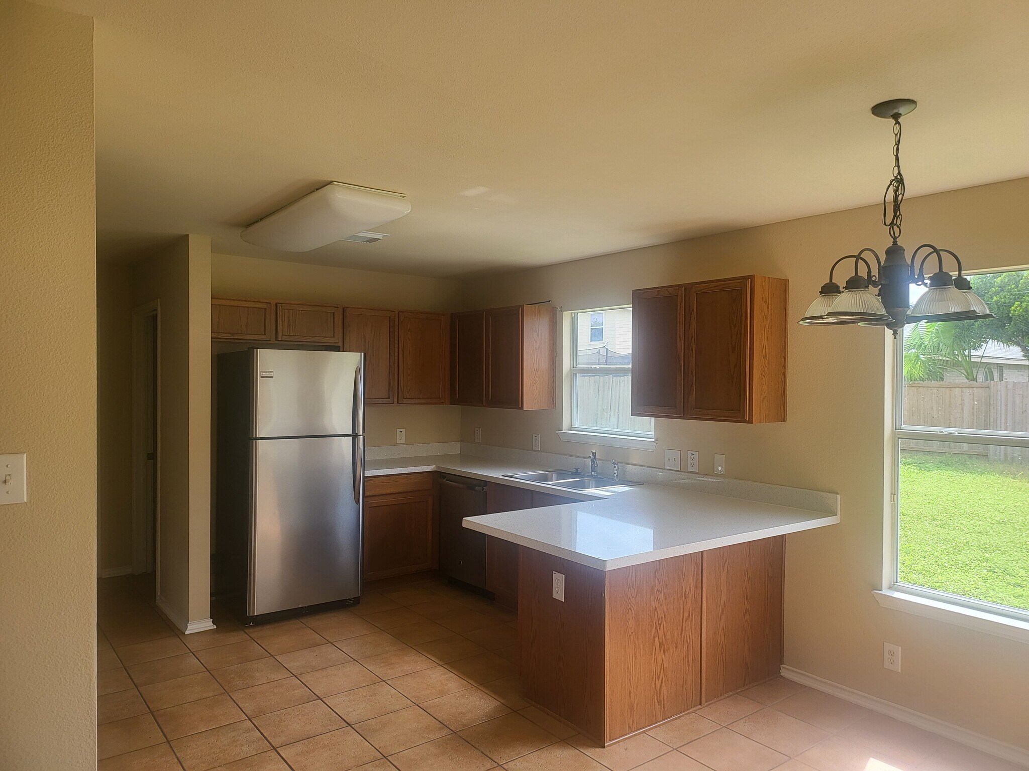 Building Photo - 4202 Santa Inez St