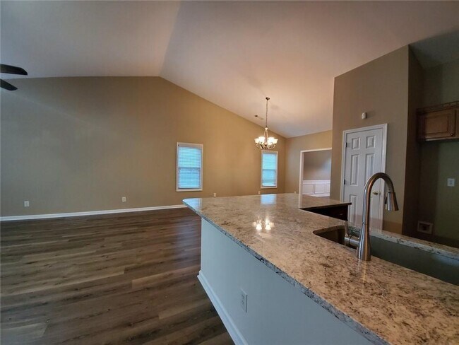 Building Photo - 3878 Hannahberry Pl