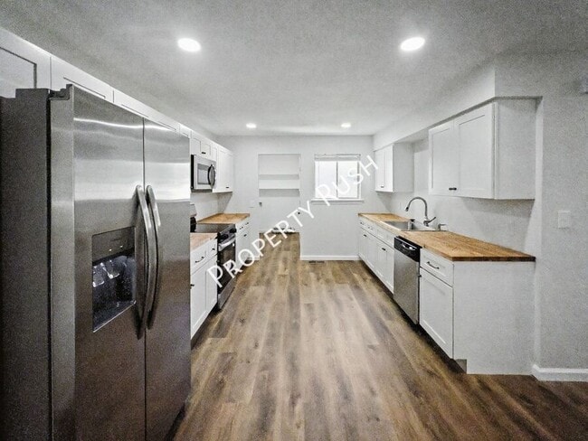 Building Photo - 7750 Nautical Way