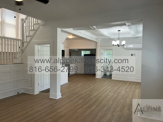 Building Photo - HUGE 3 Story Remodel!