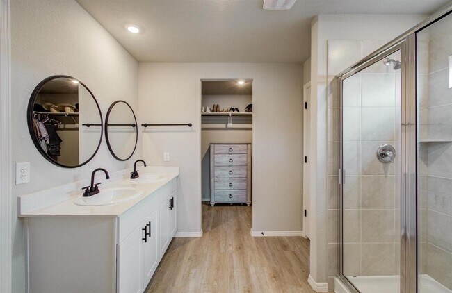 Building Photo - 14810 Archer Ct