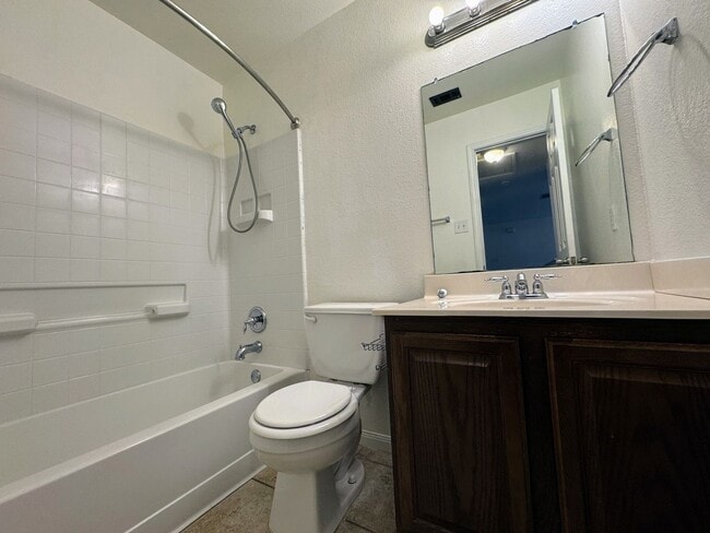 Building Photo - 6402 Taree Loop