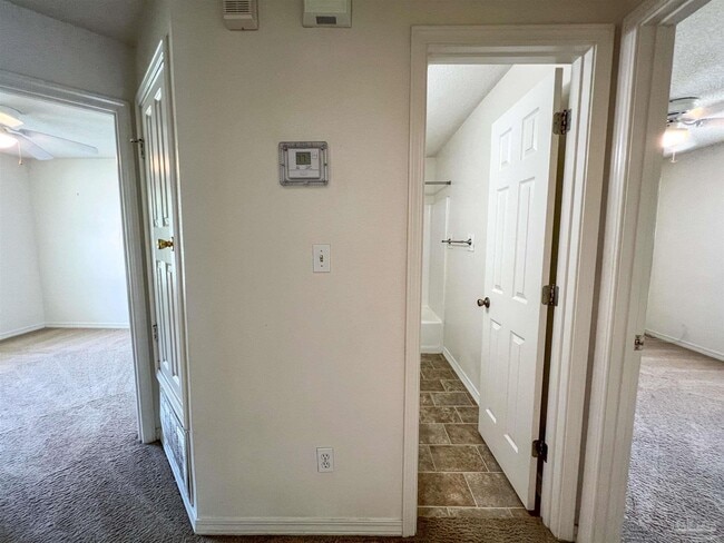 Building Photo - 1297 Middlebrook Dr