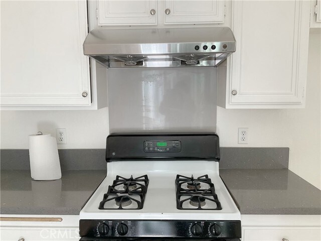 Building Photo - 5380 Dunlop Dr