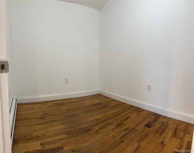 Building Photo - 3-44 Beach 87th St