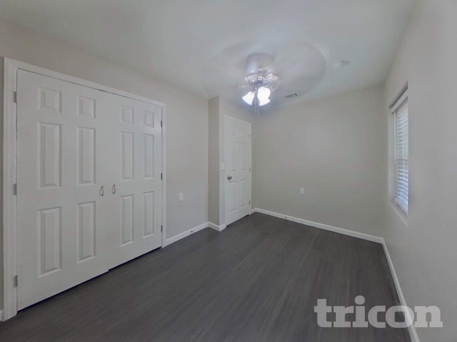 Building Photo - 4223 Dinglewood Ave