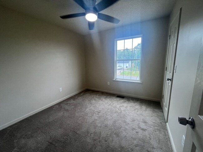 Building Photo - 4 Bedrooms, 2 Bathrooms - Home in Cedartown!
