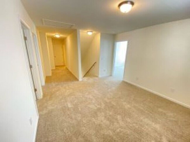 Building Photo - 233 Wahoo Cir
