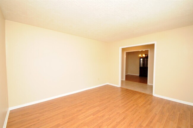 Building Photo - 16503 Canario Dr