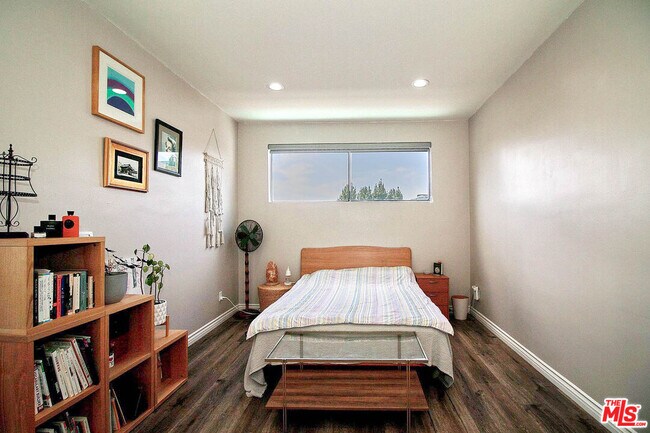 Building Photo - 400 La Fayette Park Pl