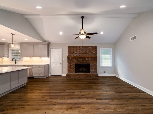 Building Photo - Wonderful Updated Ranch in West Cobb