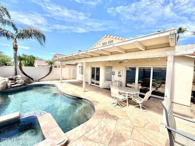 Building Photo - 7249 E Softwind Dr