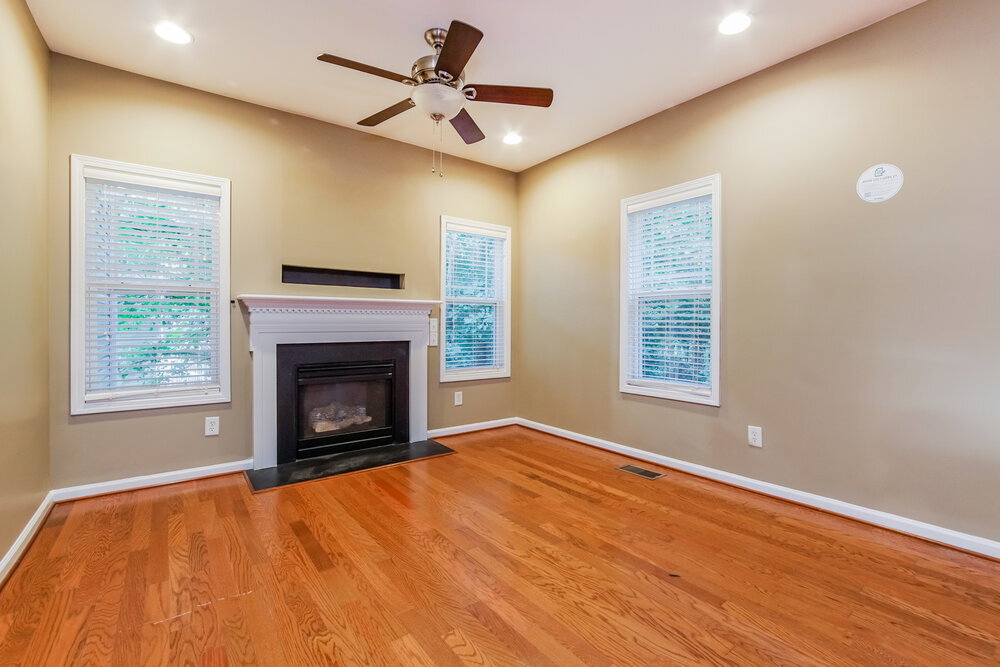 Building Photo - 146 Willowbrook Cir