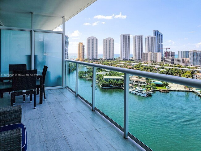 Primary Photo - 400 Sunny Isles Blvd