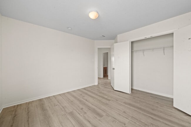 Building Photo - 20719 Fair Castle Dr