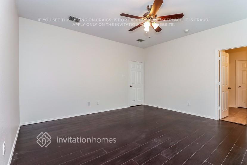 Building Photo - 1248 Sweetwater Dr