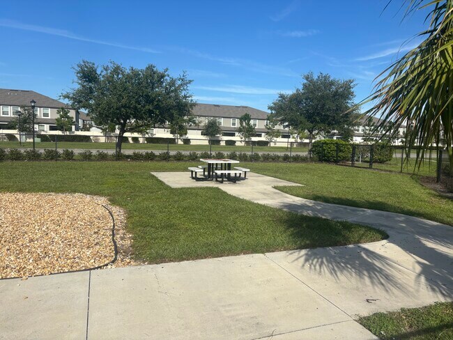 Building Photo - 9663 Channing Hill Dr