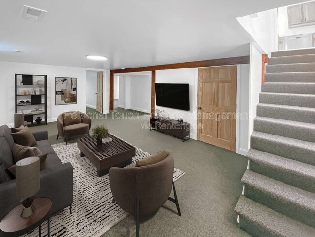 Building Photo - 1610 2nd St N