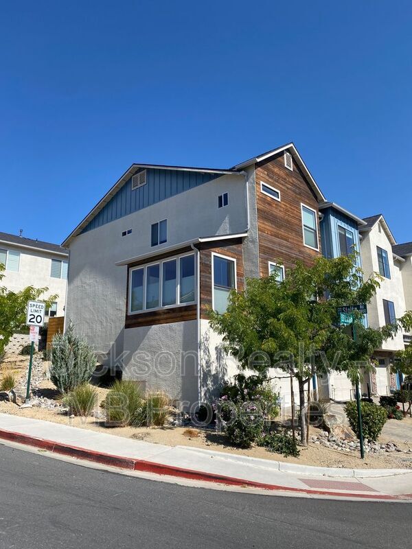 Building Photo - 595 Logan Jacob Ln