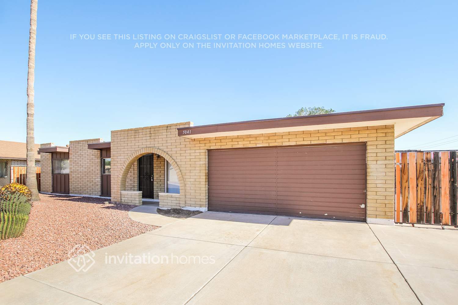 Building Photo - 5041 W Sandra Terrace