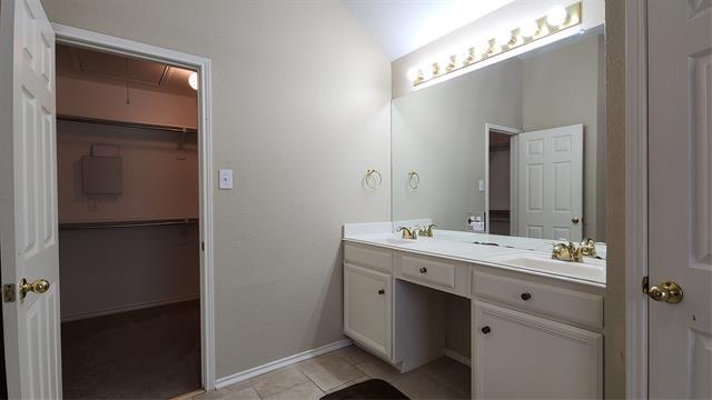Building Photo - 4025 Denham Way
