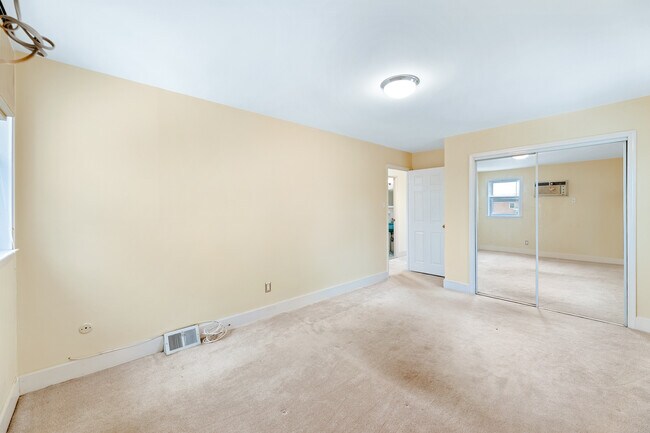 Building Photo - 12450 Knights Rd