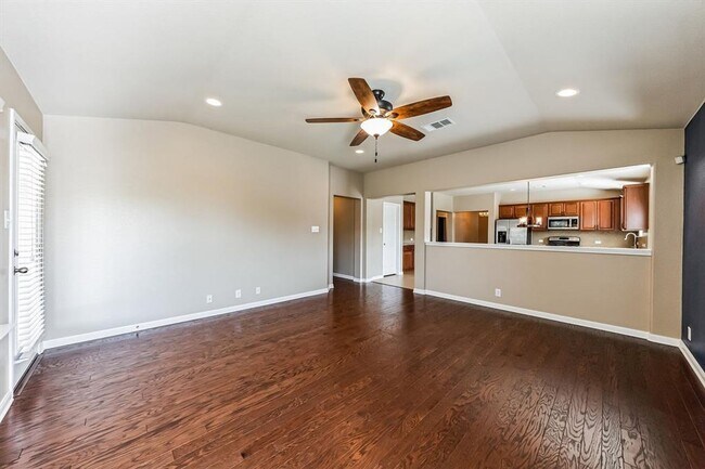 Building Photo - Great 4 bedroom in Cedar Park