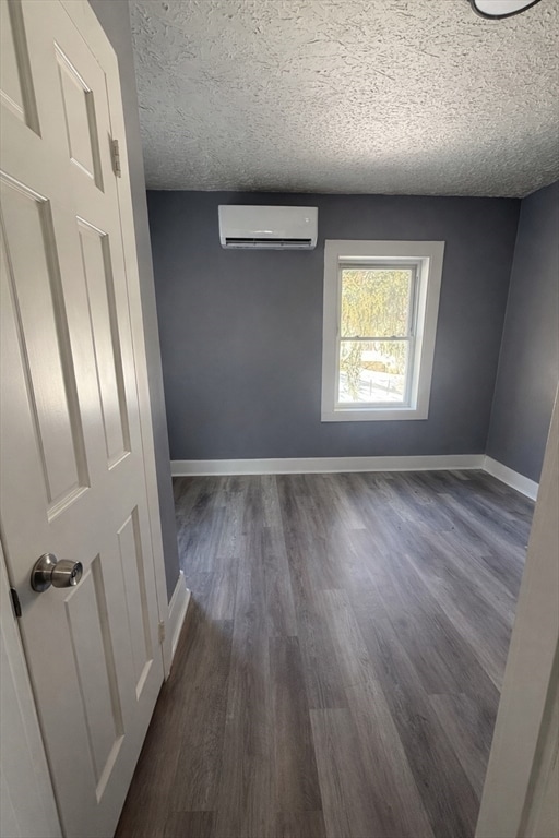 Building Photo - 12 Cushing St