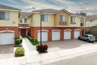 Building Photo - 40 SE Sedona Cir