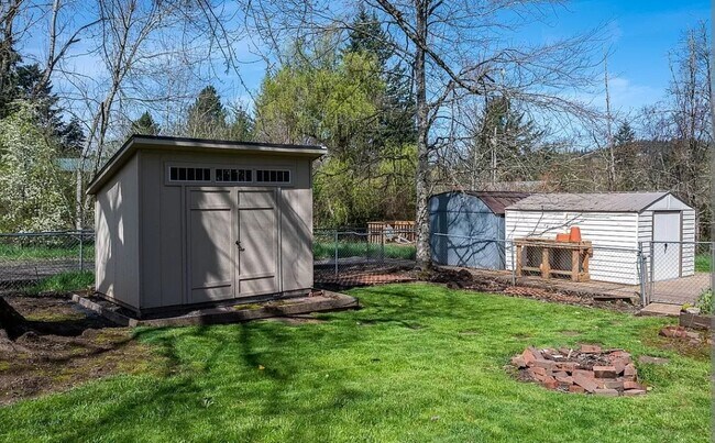 Building Photo - 11071 SE 242nd Ave