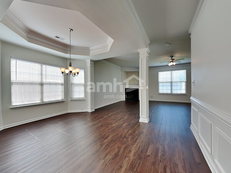 Building Photo - 5312 Roshni Ter