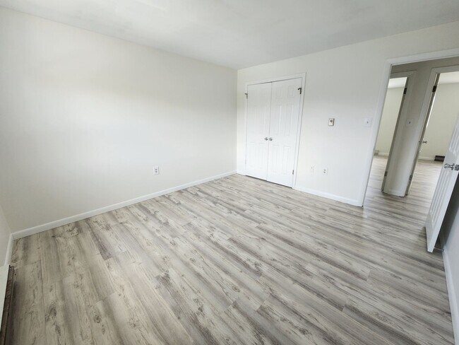 Building Photo - 3430 Gregway Dr