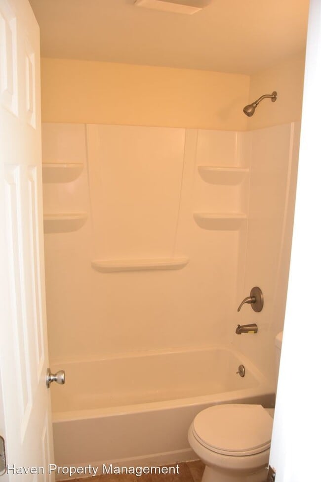 Building Photo - 3 br, 2 bath House - 1731 S 42nd St