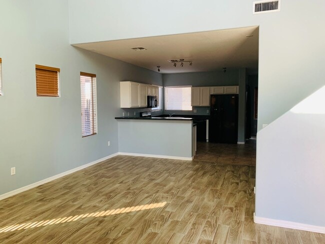 Building Photo - Rancho Sahuarita 4 bedroom 3 bath 2 story Home