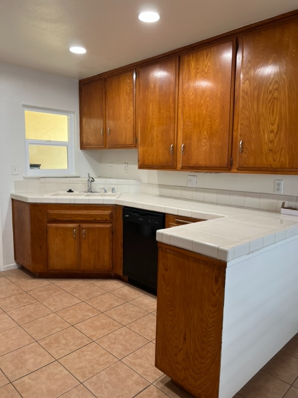 Building Photo - 908 W Loquat Ct