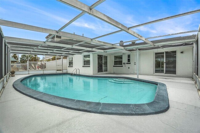 Building Photo - 15606 Allmand Dr