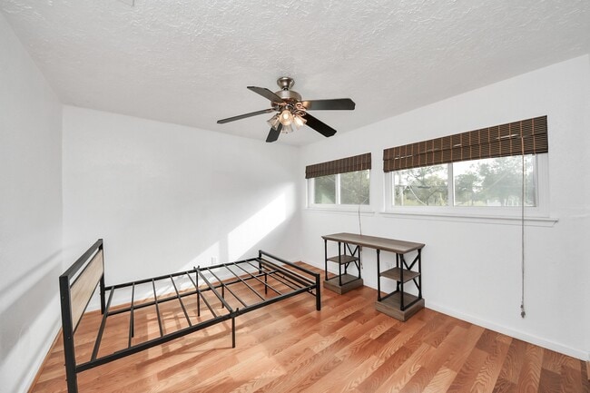 Building Photo - 601 E Castle Harbour Dr