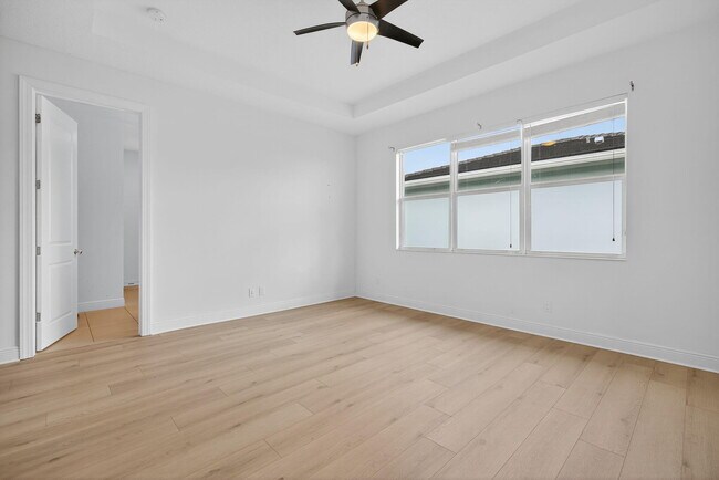 Building Photo - 4029 Faraday Wy