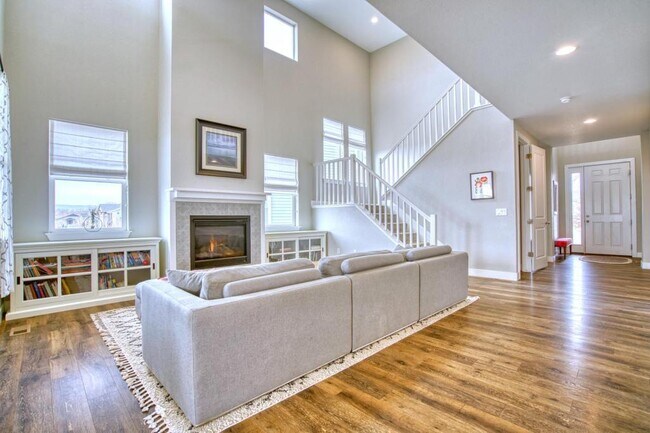 Building Photo - 633 Great Basin Ct